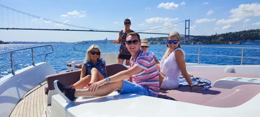 Istanbul: Bosphorus Strait and Black Sea Lunch Cruise - Onboard experience: deck time, guide commentary, and the 2-course lunch