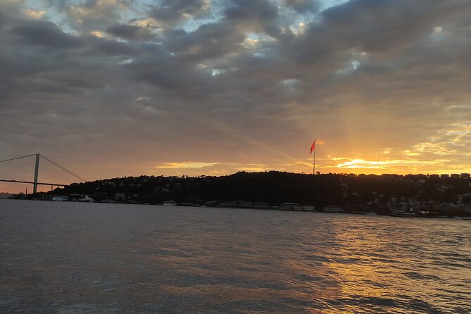 Istanbul Bosphorus Sunset Cruise with Wine on a Luxury Yacht - Golden Horn and Galata Bridge: finishing your mental map in the last stretch