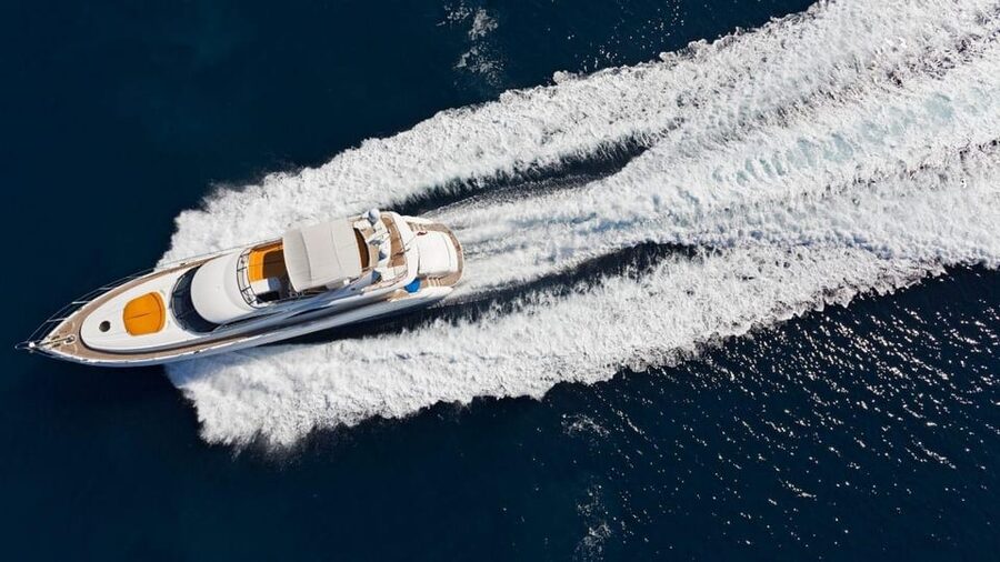 Istanbul: Bosphorus Yacht Cruise - Kuzguncuk and the final drift back: the city still in frame