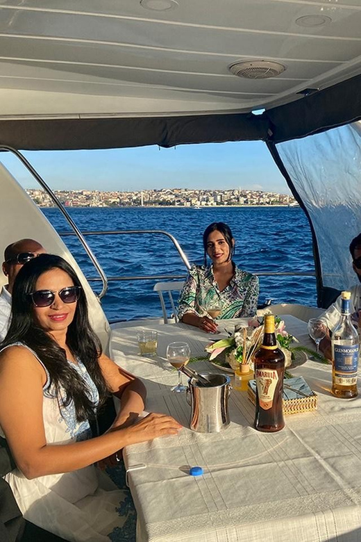 Istanbul: Bosphorus Yacht Cruise at Sunset with Snacks - The route and landmarks you’ll actually see along the Bosphorus