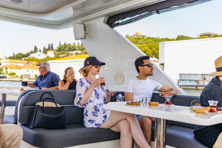 Istanbul: Bosphorus Yacht Cruise with Stopover on Asian Side - Bridge moments and fortifications: the Bosphorus engineering story