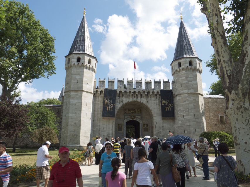 Istanbul: Byzantine and Ottoman Relics Tour with Local Guide - The Blue Mosque (Sultan Ahmet Mosque): Ottoman design with a clear guide