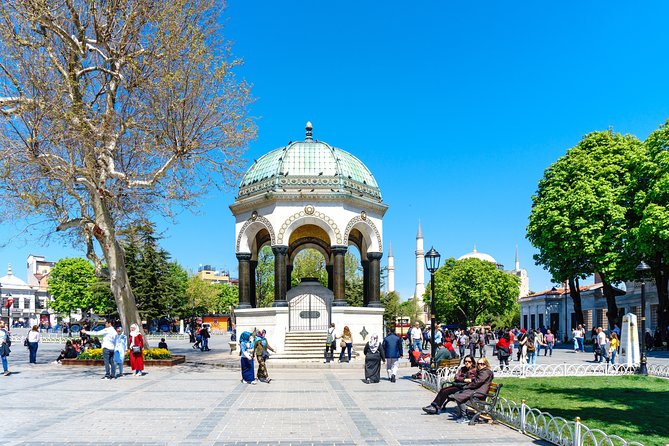 Istanbul: City Highlights Tour w/Hagia Sophia & Blue Mosque - Grand Bazaar: How to Shop Without Getting Lost