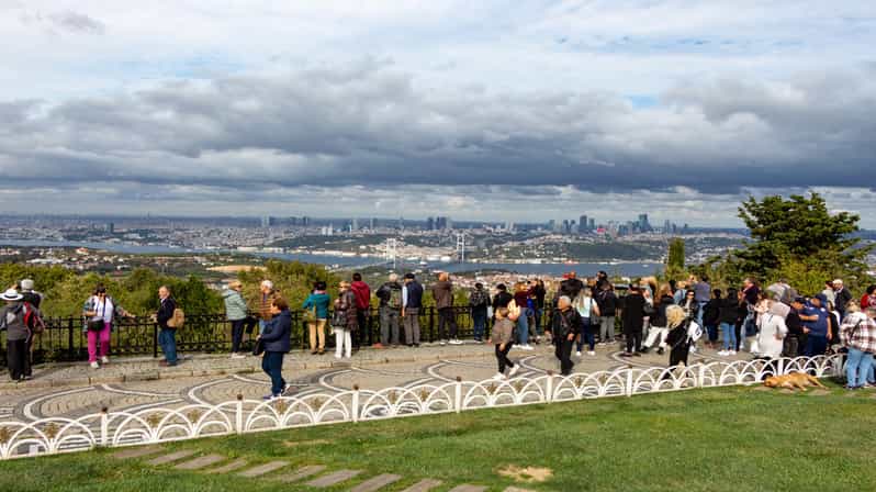 Istanbul: City Hightlights Bus Tour and Bosphorus Cruise - Cable Car: A Short Ride That Adds Variety