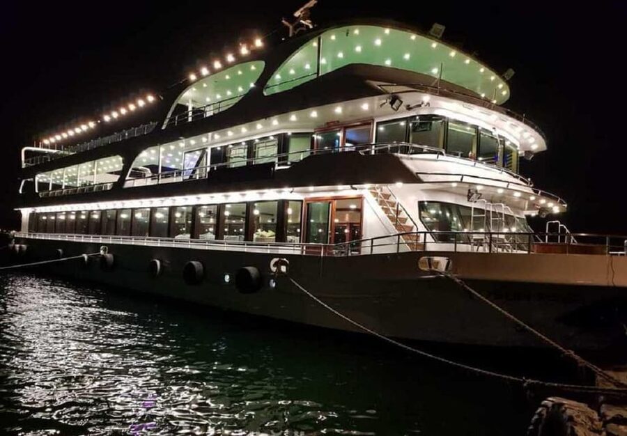 Istanbul City Sightseeing Tour & Turkish Dinner & Show - One Day in Istanbul, Two Different Moods