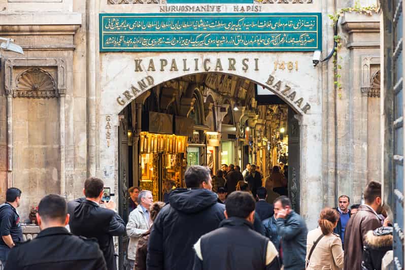 Istanbul City Walk: Blue Mosque, Hippodrome & Hagia Sophia - Getting started in Sultanahmet, from Alman Çeşmesi to the action