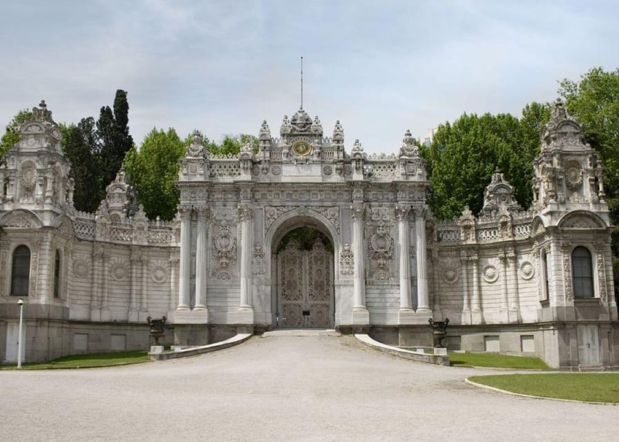 Istanbul Combo: Dolmabahce Palace & Galata Tower - Galata Tower hosted entry: your time slot and the Bereketzade Fountain meeting point