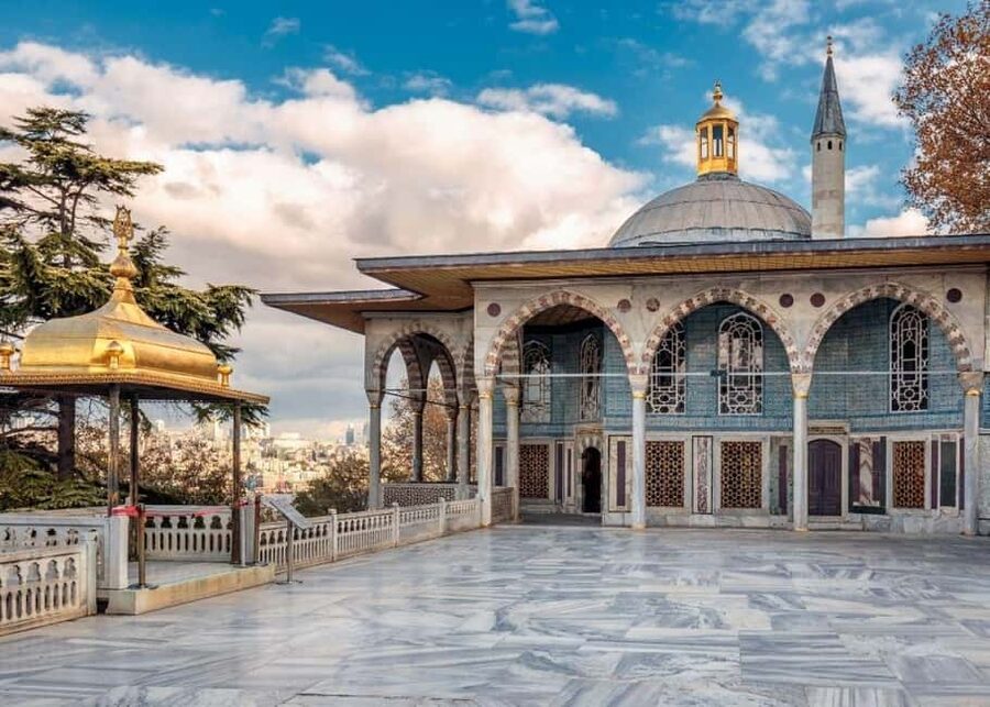 Istanbul Combo: Topkapi Palace & Basilica Cistern - Topkapi Palace Hosted Entry, Then Your Own Pace
