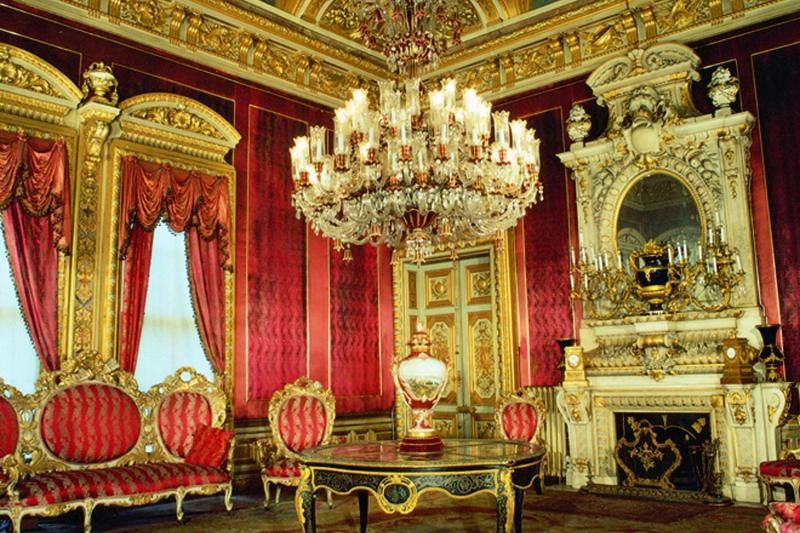Istanbul: Dolmabahce Palace and Grand Bazaar Tour - Should You Book This Dolmabahce Palace and Grand Bazaar Tour?