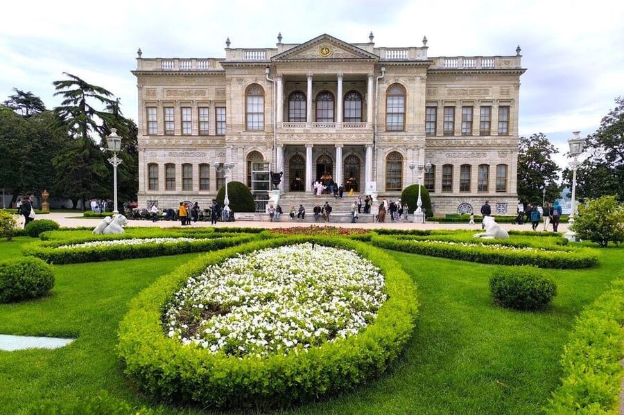 Istanbul: Dolmabahce Palace and Harem Skip-the-Line Ticket - Key things to know before you go