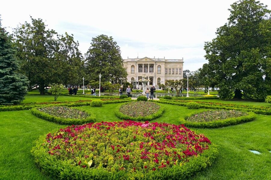 Istanbul: Dolmabahce Palace and Harem Skip-the-Line Ticket - Selamlık: where state ceremonies and formal grandeur come through
