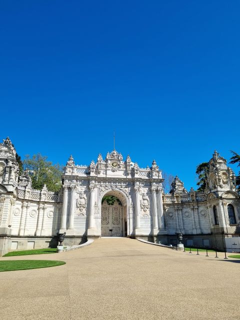 Istanbul: Dolmabahçe Palace Tour and Sunset Yacht Cruise - Key highlights worth showing up for