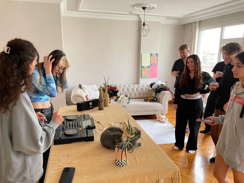 Istanbul: Electronic Music Workshop & Culture From Local DJ - A Home Session With an Istanbul DJ, Not a Standard Music Class