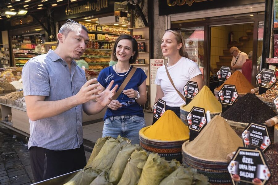 Istanbul: European and Asian Side Guided Foodie Walking Tour - Eating Istanbul from the Spice Bazaar to Kadıköy (and Why That Works)