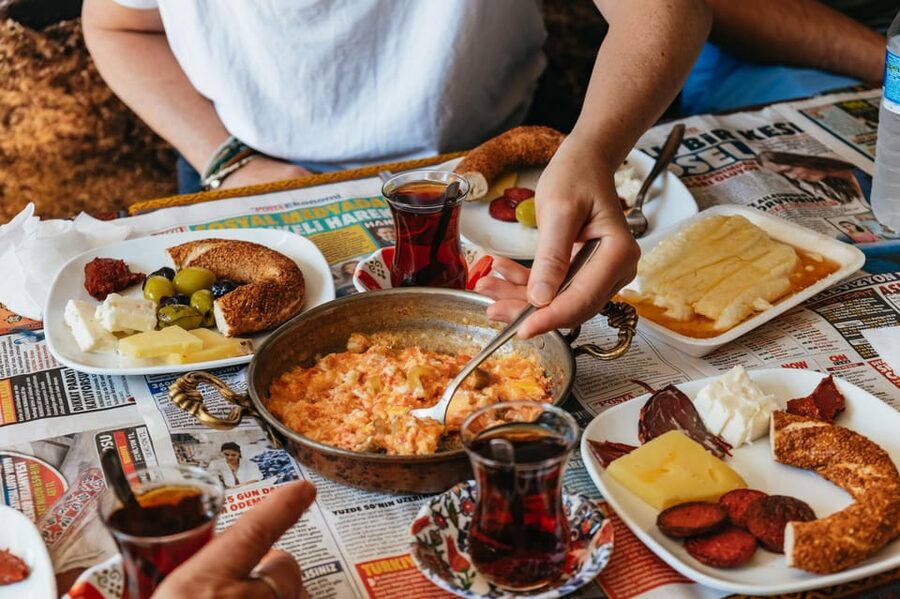 Istanbul: European and Asian Side Guided Foodie Walking Tour - Spice Bazaar Morning: Breakfast Plus the First Real Taste Test