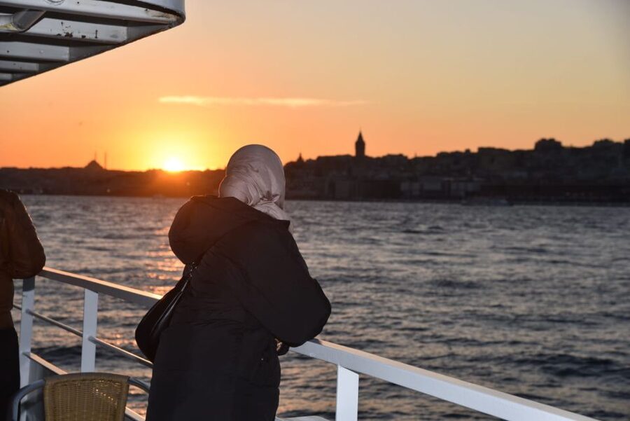 Istanbul: Explore Bosphorous on a Sunset Boat Cruise - Meeting at Ahi Çelebi Camii, and why piers can shift