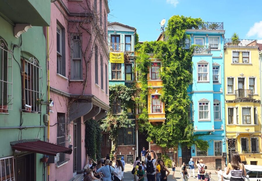 Istanbul: Fener & Balat Guided Tour through Colored Streets - Price and value: why $15 for 3 hours feels fair