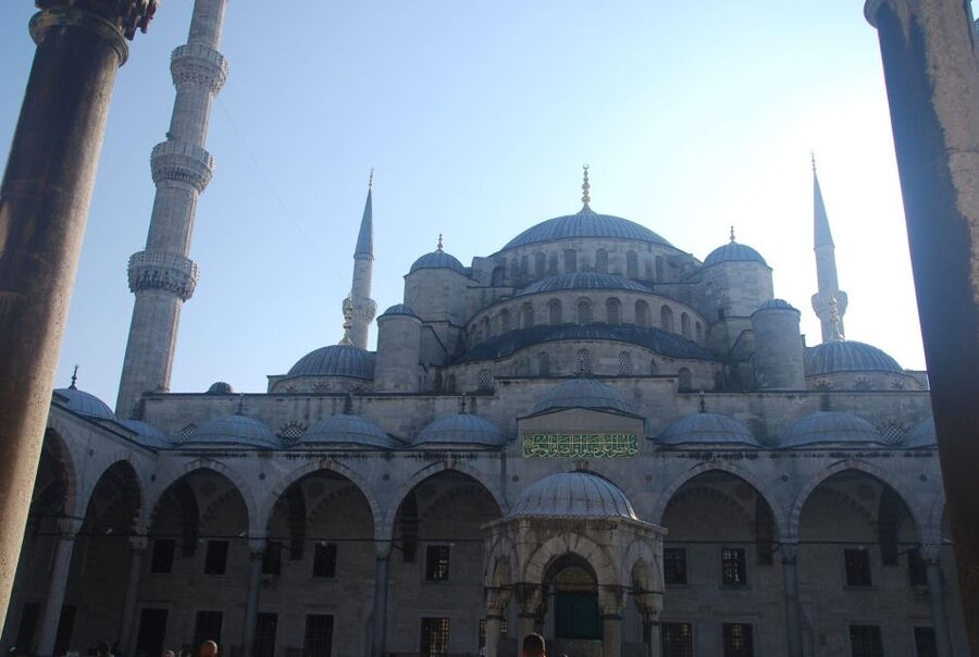 Istanbul Full Day Byzantine & Ottoman Traces Tour - Roman Hippodrome and Sultanahmet Square: the public stage of the city