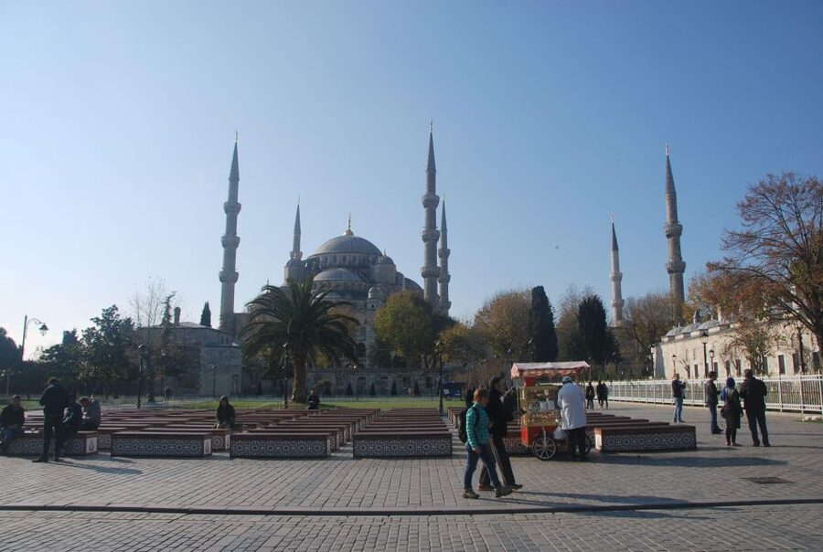 Istanbul Full Day Byzantine & Ottoman Traces Tour - Grand Bazaar at the end: shopping energy with the right timing