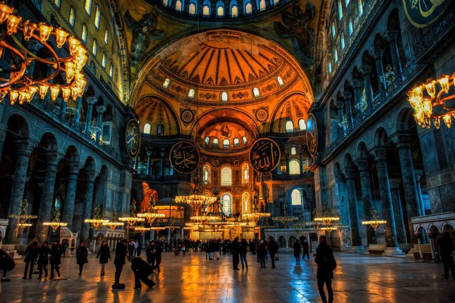 Istanbul: Full-Day City Highlights Tour with Lunch - The day starts with pickup, then you get your bearings fast