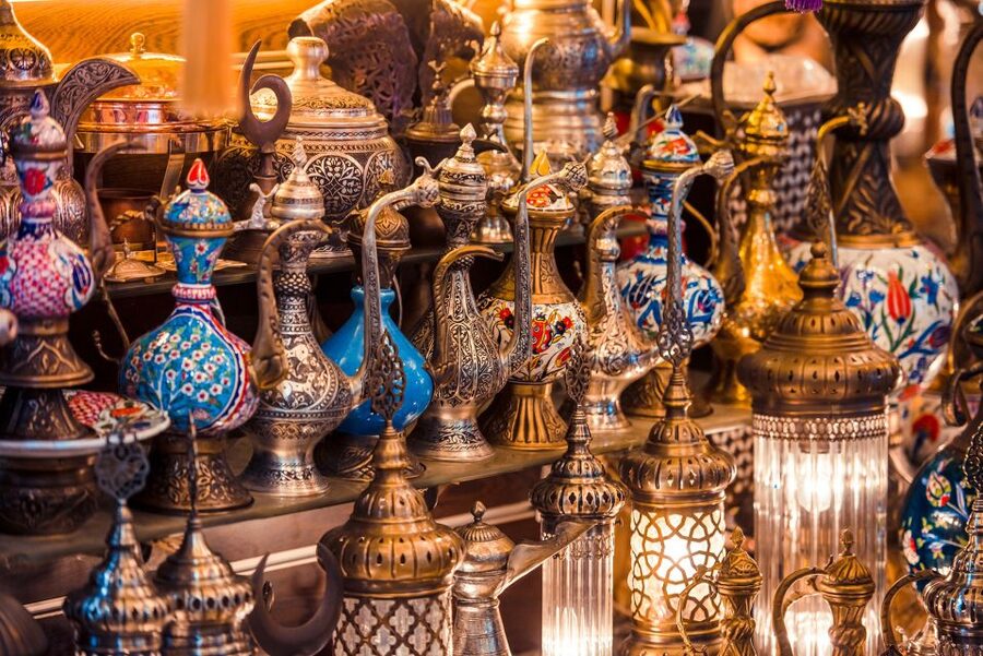 Istanbul: Full-Day Highlights Tour with Guide and Lunch - Pacing, Walking, and What to Wear in August or February
