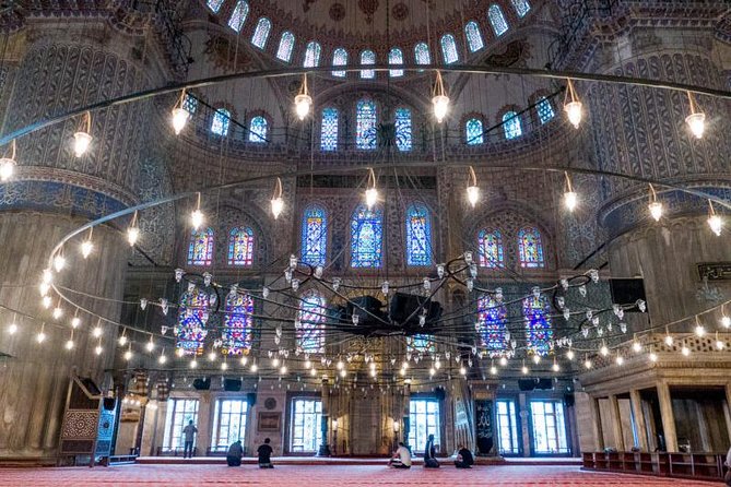 Istanbul: Full-Day Tour with Top Attractions from Hotels or Port - Blue Mosque: Sultanahmet, Six Minarets, and Friday Closure
