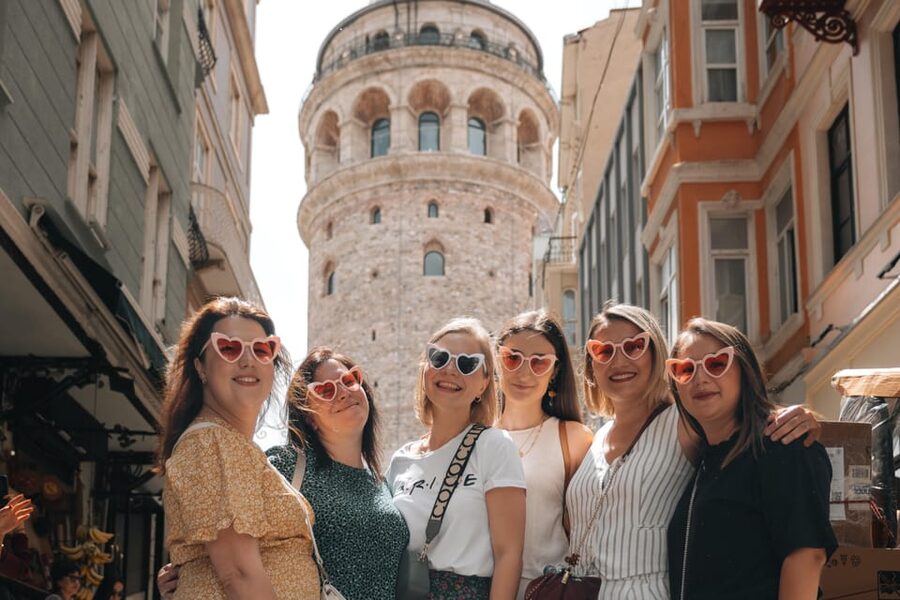 Istanbul: Galata Tower, Bosphorus & Hidden Gems Photo Shoot - Why this Galata Tower to Bosphorus photo shoot feels different