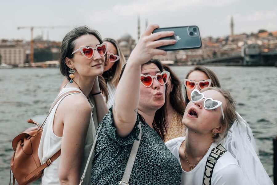 Istanbul: Galata Tower, Bosphorus & Hidden Gems Photo Shoot - Stop 1: Galata Tower photo stop, built for flattering angles