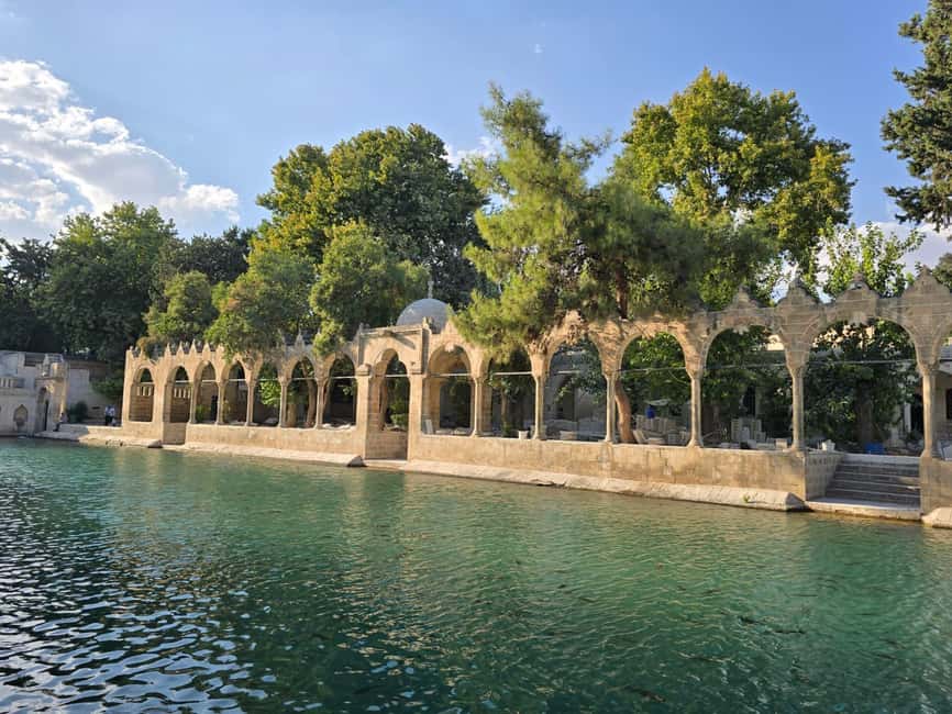 Istanbul: Gobeklitepe and Harran Day Trip - Edessa and Abraham’s Cave: Sacred Stops With a Clear Storyline