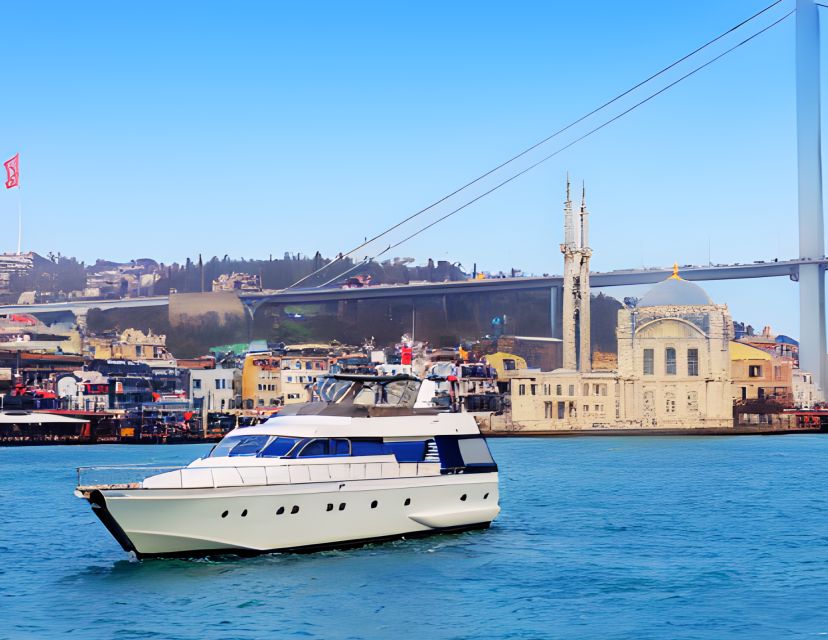 Istanbul:Golden Horn&Bosphorus Sunset Cruise on Luxury Yacht - The Live English Guide: Why the Commentary Makes This Cruise Worth More Than a Pass-By Tour