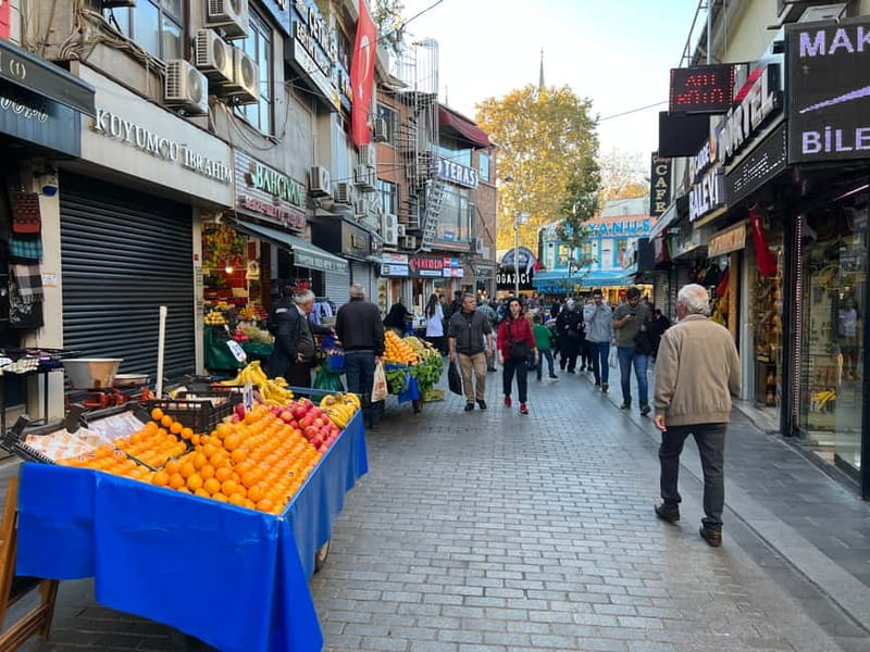 Istanbul: Guided Food Tour with Ferry Ride and Tastings - Karaköy and the fish market energy: balik ekmek and mussels