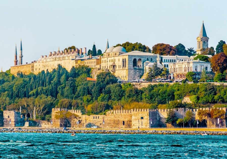 Istanbul: Guided Old City Tour and Bosphorus Sunset Cruise - Time, walking, and comfort in an 11-hour Istanbul day