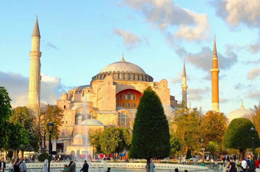 Istanbul: Guided Old City Tour and Bosphorus Sunset Cruise - Meeting at the Turkish and Islamic Arts Museum, then into Sultanahmet