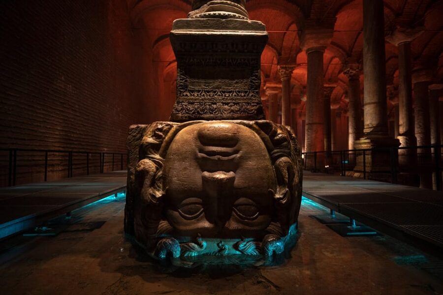 Istanbul: Hagia Sophia, Blue Mosque, & Basilica Cistern Tour - Hagia Sophia, Mosaics and Domes You Can Actually Read