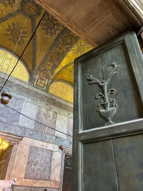 Istanbul: Hagia Sophia Ticket with Audio Guide & Blue Mosque - Hagia Sophia access limits: visitor areas versus the prayer zone