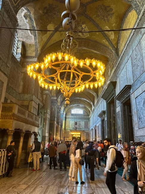 Istanbul: Hagia Sophia Ticket with Audio Guide & Blue Mosque - Dress rules and essentials that prevent awkward delays