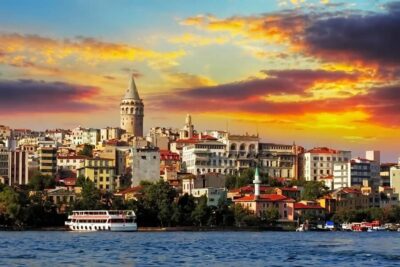 Half-Day Cruise and Cable Car to Pierre Loti Hill