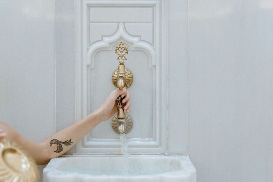 Istanbul: Hurrem Sultan Hamam Experience - The Hamam Sequence: Hot Room Warming, Kese Scrub, and Pores Doing Their Job