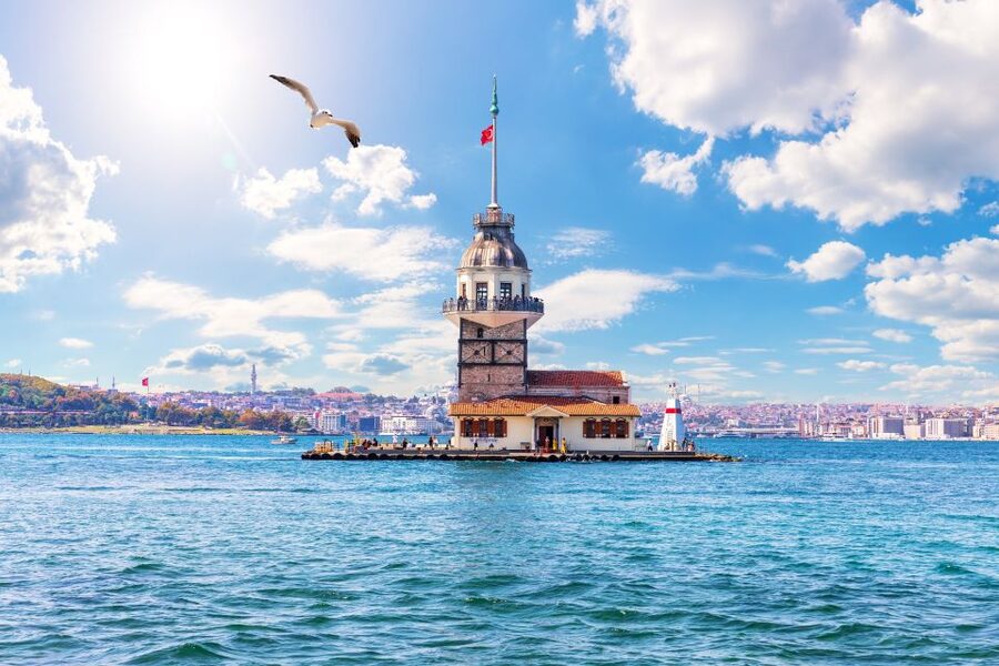 Istanbul: Maiden Tower visit, Istanbul Europe & Asian Tour - Maiden’s Tower entrance plus guided legend time