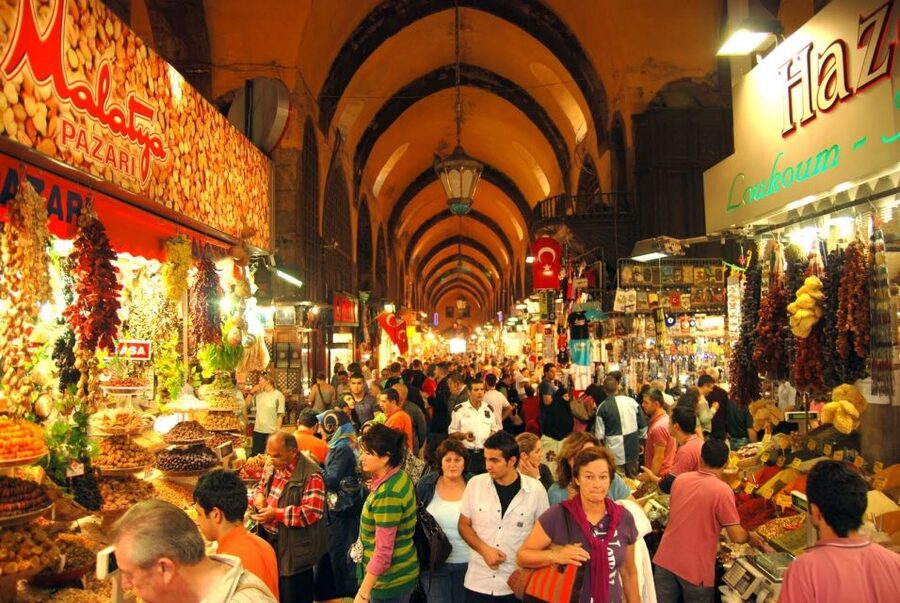 Istanbul: Morning Bosphorus Boat Tour with Spice Bazaar - Key points before you go