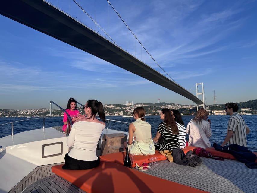 Istanbul: Morning or Sunset Cruise with Guide and Snacks - Bosphorus Bridge, fortresses, and the two bridges: what the guide helps you notice