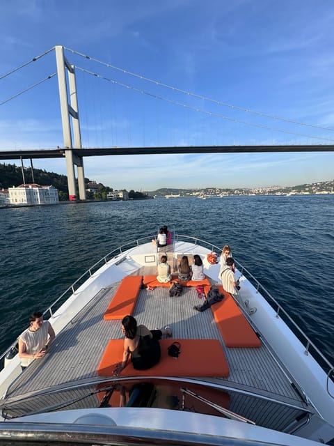 Istanbul: Morning or Sunset Cruise with Guide and Snacks - Snacks, drinks, and DJ music: small details that change your mood