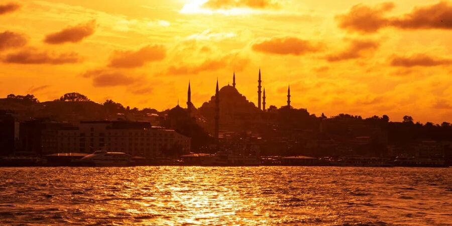 Istanbul: Morning or Sunset Cruise with Guide and Snacks - Price and value: why $53 can feel fair in Istanbul