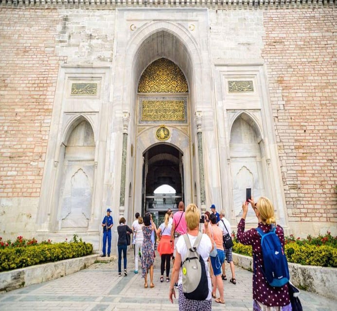 Istanbul Old City Full Day Tour - Hagia Sophia Museum Stop: Justinian’s Building and the Art Layers Inside