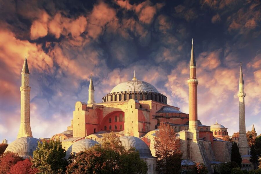 Istanbul: Old City Full-Day Tour with Lunch and Hotel Pickup - Sultanahmet Square to the Hippodrome: Ancient Arenas You Can Still Feel