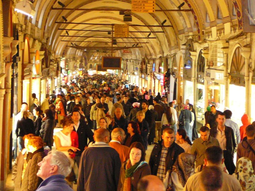 Istanbul Old City to Grand Bazaar Tour - Topkapi Palace: Ottoman power, plus views that make the Golden Horn feel real