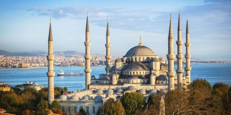 Istanbul Old City to Grand Bazaar Tour - Grand Bazaar finish, and what changes on Sundays