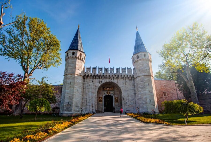 Istanbul Old City Top Sights Private Walking Tour, Tickets - Topkapi Palace Museum in the 6 hour option: main complex, plus the harem choice