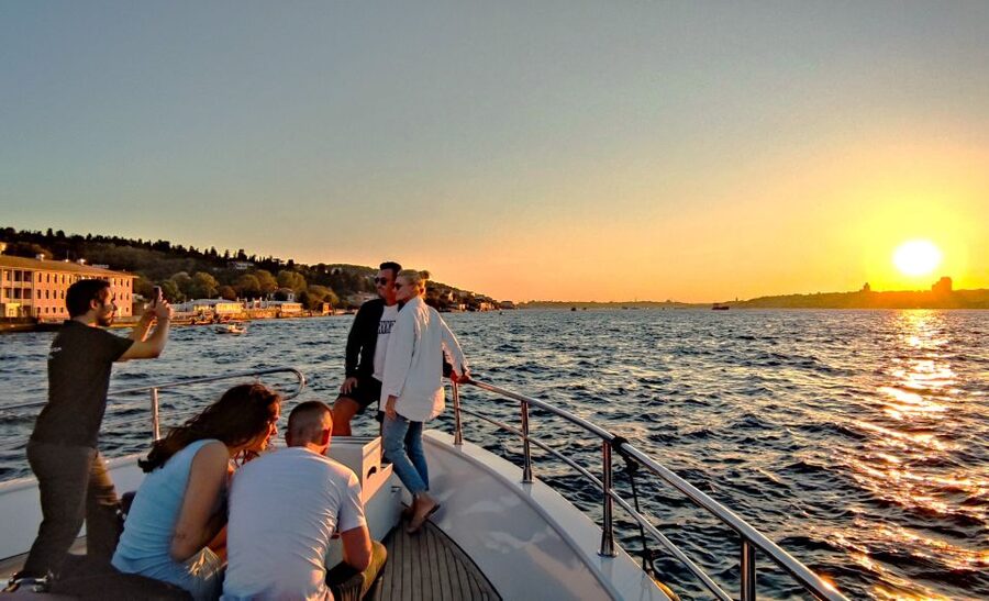Istanbul: Old City Tour and Luxury Sunset Bosphorus Cruise - Key things that make this tour worth your time