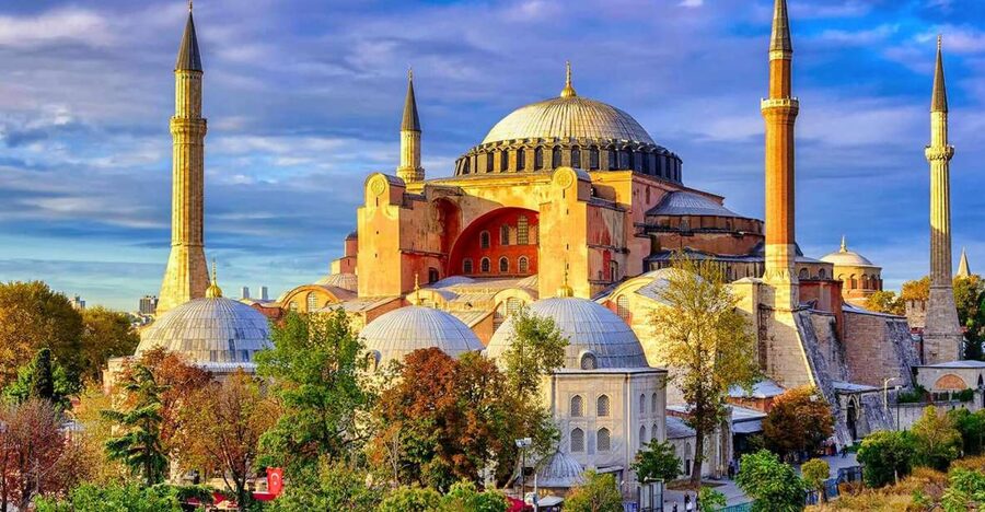 Istanbul: Old City Tour and Luxury Sunset Bosphorus Cruise - Old City on Foot, Sunset on the Water: How This Day Feels